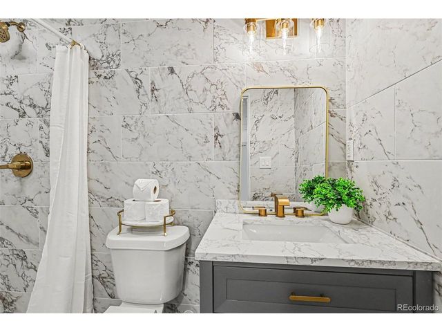 1970 Quebec St, Denver, CO 80220
