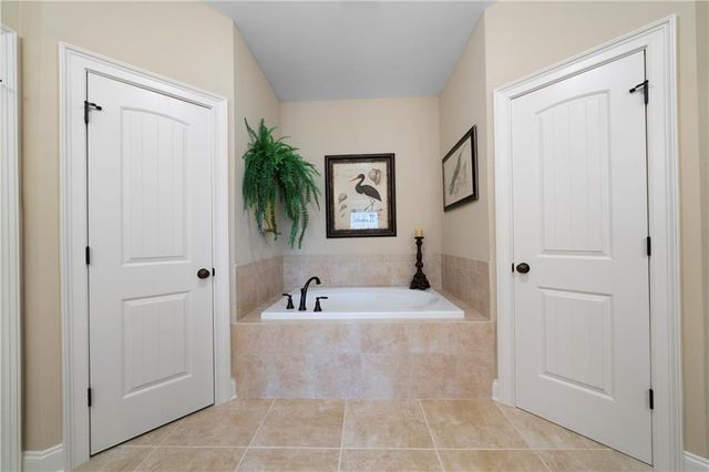 140 Robert Drive, Ellijay, GA 30536