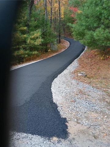 140 Robert Drive, Ellijay, GA 30536