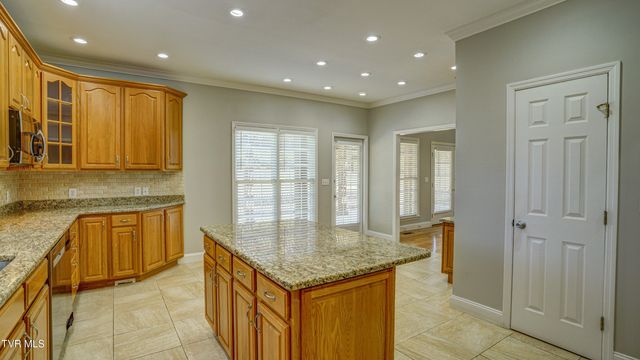 1036 Fiddlers Way, Kingsport, TN 37664