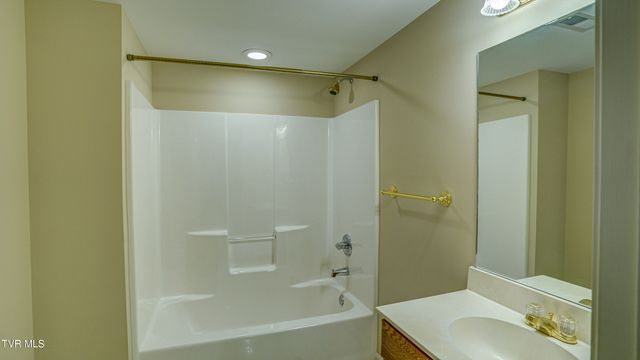 1036 Fiddlers Way, Kingsport, TN 37664