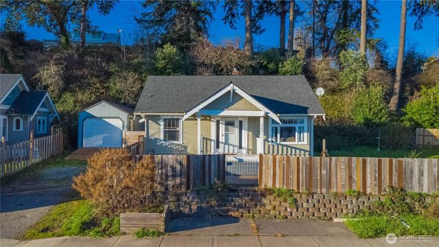 1549 Charleston Beach Road W, Bremerton, WA 98312