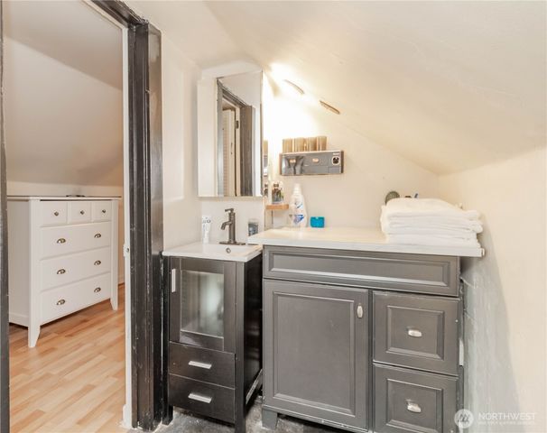 1549 Charleston Beach Road W, Bremerton, WA 98312