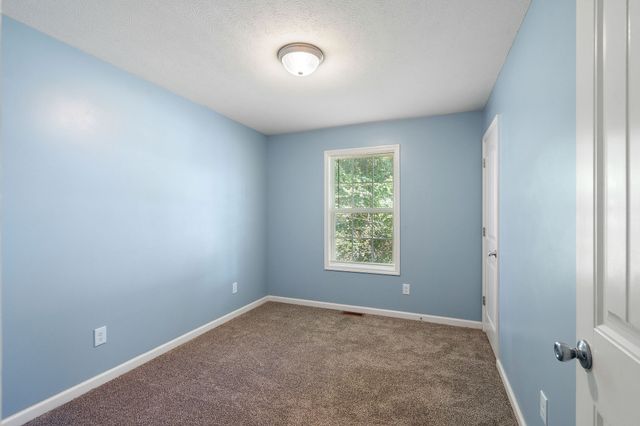 1529 Joanne Cir, Lewisburg, TN 37091