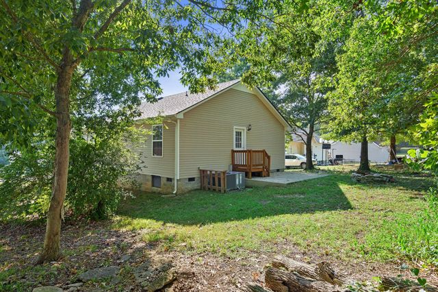 1529 Joanne Cir, Lewisburg, TN 37091