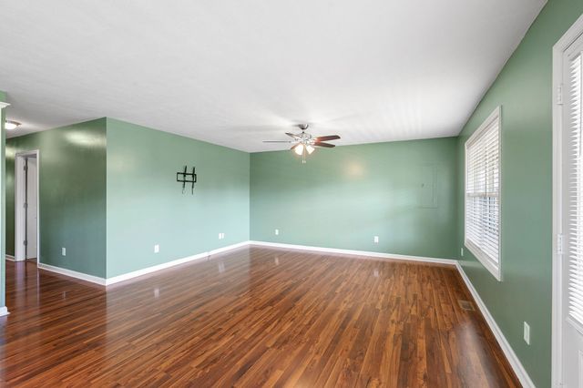 1529 Joanne Cir, Lewisburg, TN 37091