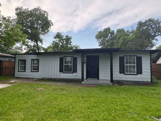 821 Travis Street, Garland, TX 75040
