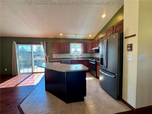 235 Chestnut Street, Eleanor, WV 25070