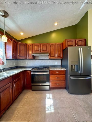 235 Chestnut Street, Eleanor, WV 25070