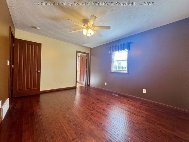 235 Chestnut Street, Eleanor, WV 25070