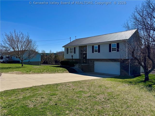 235 Chestnut Street, Eleanor, WV 25070