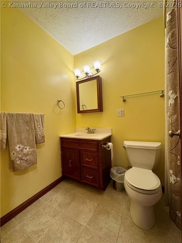 235 Chestnut Street, Eleanor, WV 25070