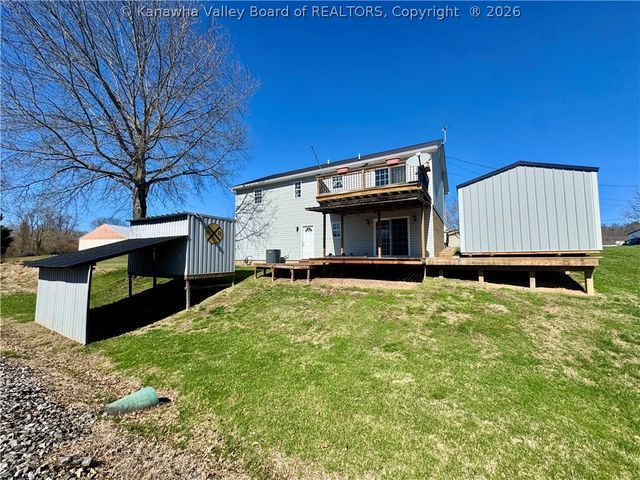 235 Chestnut Street, Eleanor, WV 25070