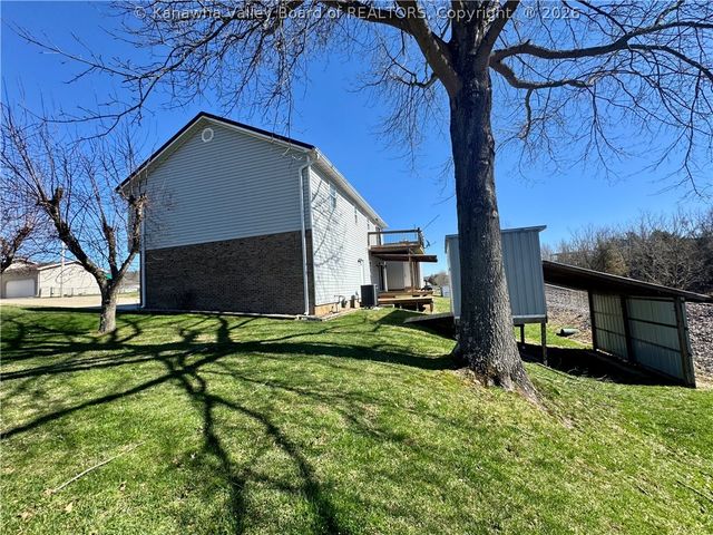 235 Chestnut Street, Eleanor, WV 25070