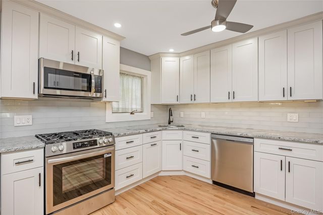 233 Walnut Street, Massapequa Park, NY 11762