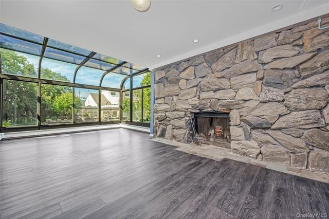233 Walnut Street, Massapequa Park, NY 11762