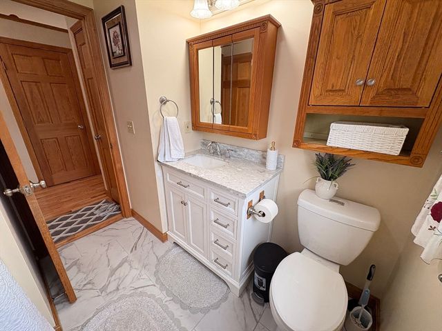 88 Boulevard Street, Lowell, MA 01854