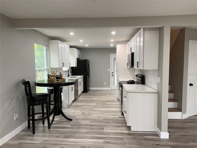 37515 BEAUCHAMP AVENUE, Dade City, FL 33523