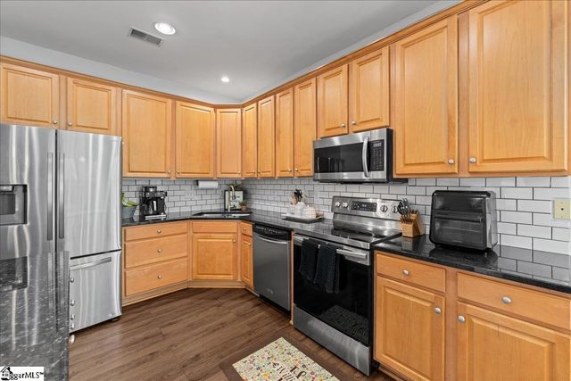 303 Hayworth Drive, Simpsonville, SC 29680