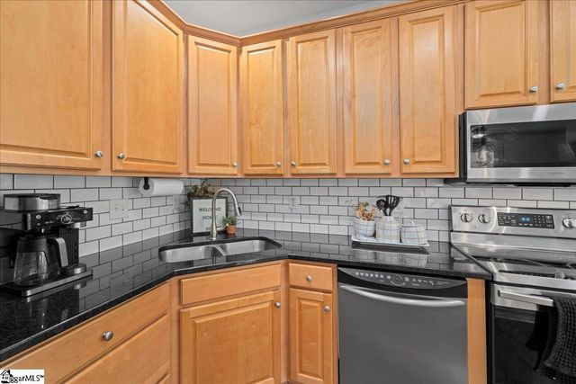 303 Hayworth Drive, Simpsonville, SC 29680