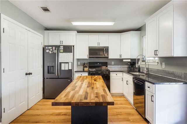 154 Carrie Drive, Dallas, GA 30157