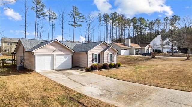 154 Carrie Drive, Dallas, GA 30157