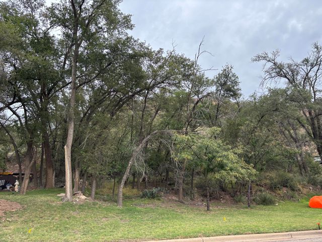 66 E Lakeshore Drive, Ransom Canyon, TX 79366