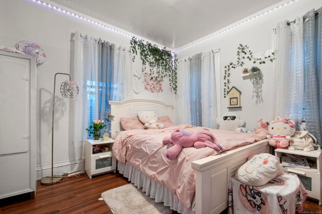 865 Iranistan Avenue, Bridgeport, CT 06604