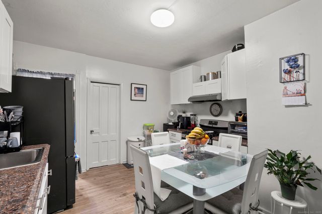 865 Iranistan Avenue, Bridgeport, CT 06604