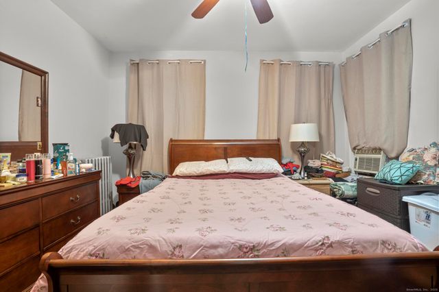 865 Iranistan Avenue, Bridgeport, CT 06604