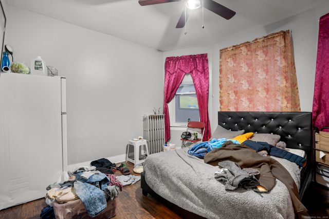 865 Iranistan Avenue, Bridgeport, CT 06604