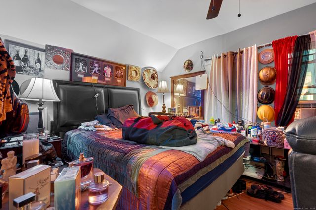 865 Iranistan Avenue, Bridgeport, CT 06604