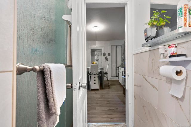 865 Iranistan Avenue, Bridgeport, CT 06604