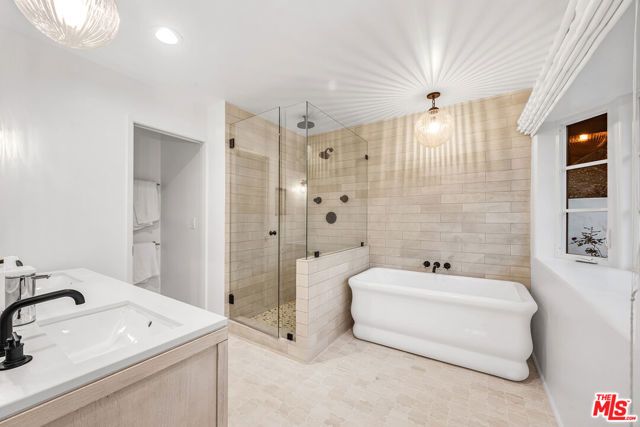 2382 Live Oak Meadows Road, Malibu, CA 90265