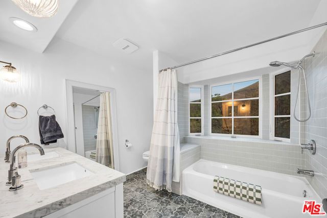 2382 Live Oak Meadows Road, Malibu, CA 90265