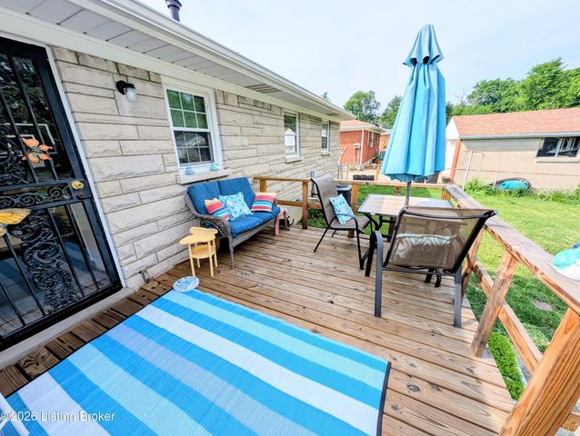 5524 Mariemont Rd, Louisville, KY 40258