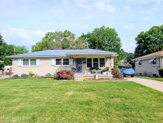 5524 Mariemont Rd, Louisville, KY 40258