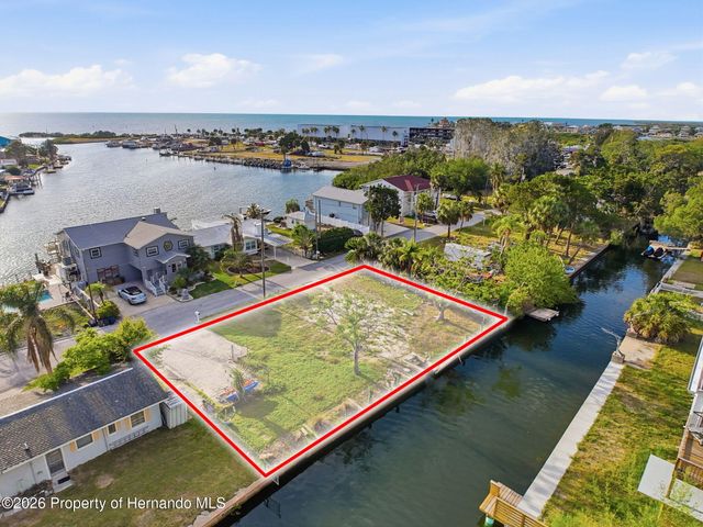 14206 Hendry Court, Hudson, FL 34667