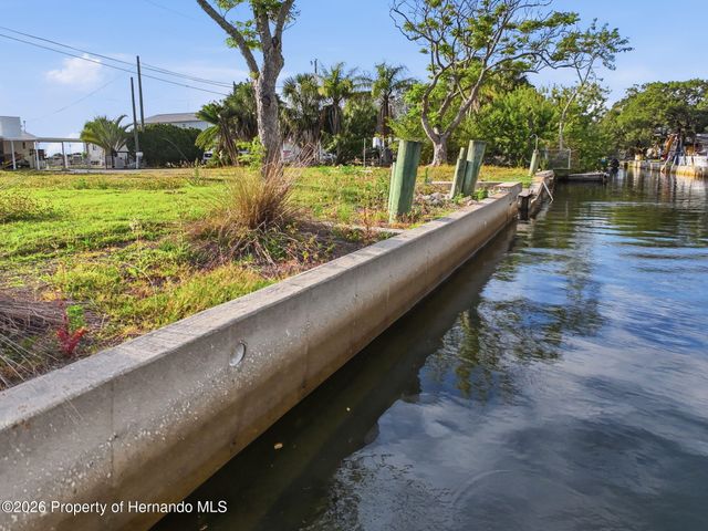 14206 Hendry Court, Hudson, FL 34667