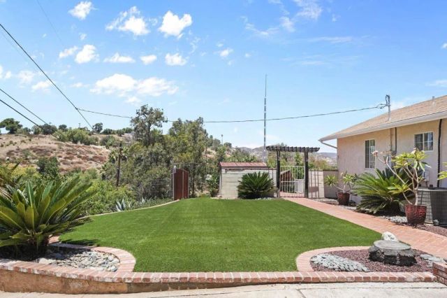 9529 Marilla Drive, Lakeside, CA 92040