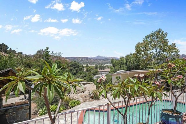 9529 Marilla Drive, Lakeside, CA 92040