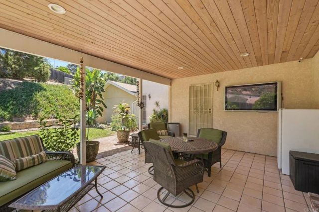 9529 Marilla Drive, Lakeside, CA 92040