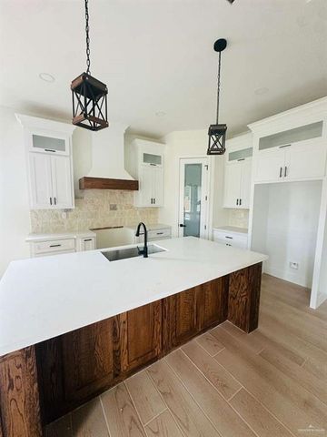 2017 W Olympia Avenue, Alton, TX 78573