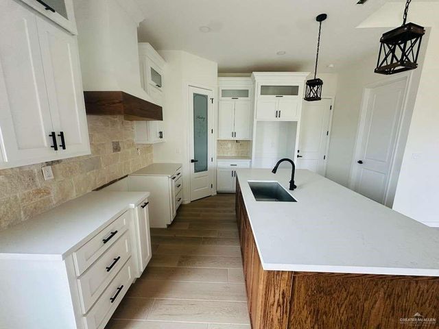 2017 W Olympia Avenue, Alton, TX 78573