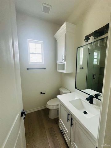 2017 W Olympia Avenue, Alton, TX 78573