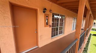 7220 Fairway Dr G4, Miami Lakes, FL 33014