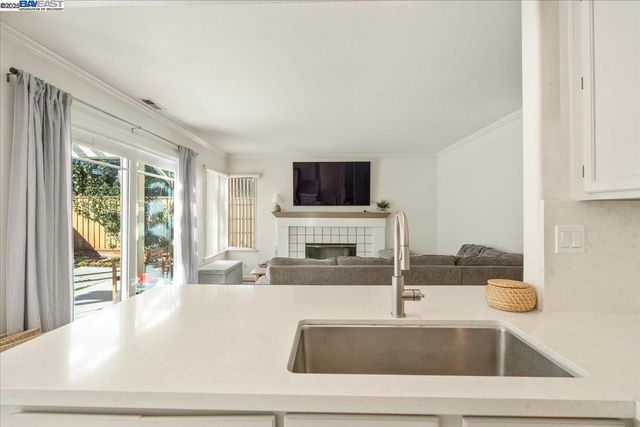 312 Sirena Del Mar Rd, Marina, CA 93933