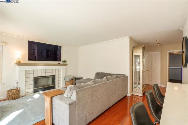 312 Sirena Del Mar Rd, Marina, CA 93933