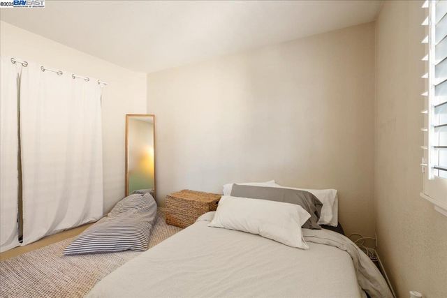 312 Sirena Del Mar Rd, Marina, CA 93933