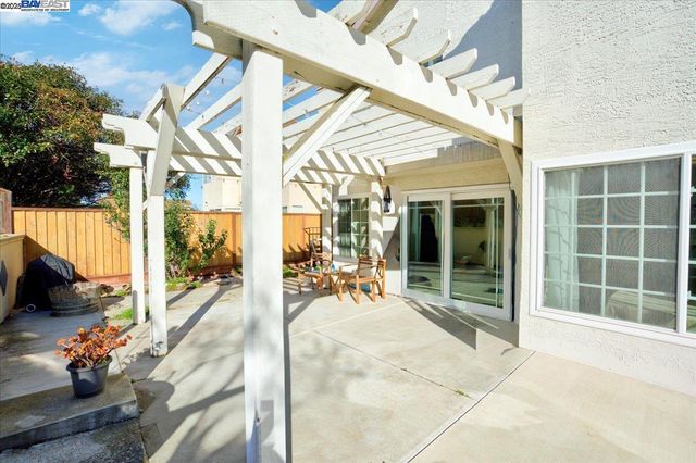 312 Sirena Del Mar Rd, Marina, CA 93933